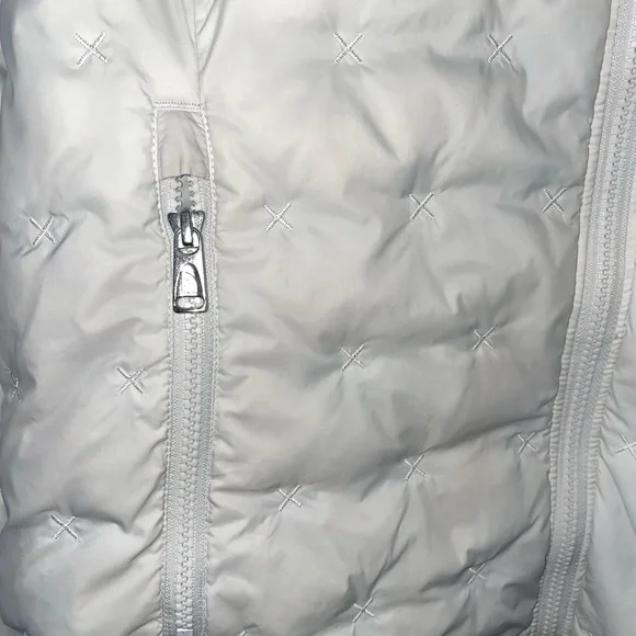The North Face White Puffer Jacket 550 series - Picture 5 of 15